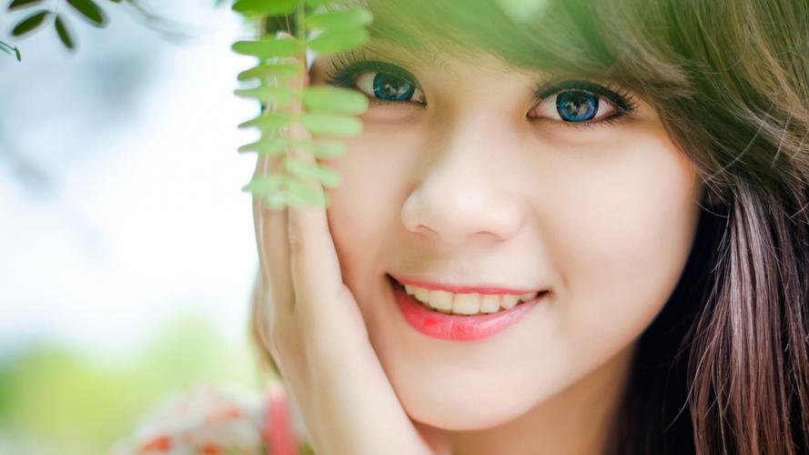 为何高铁F座如此受欢迎？这些“黑科技”让它与众不同